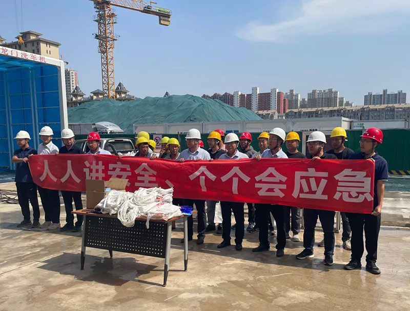 1737010061498556.jpg 640 (1).jpg