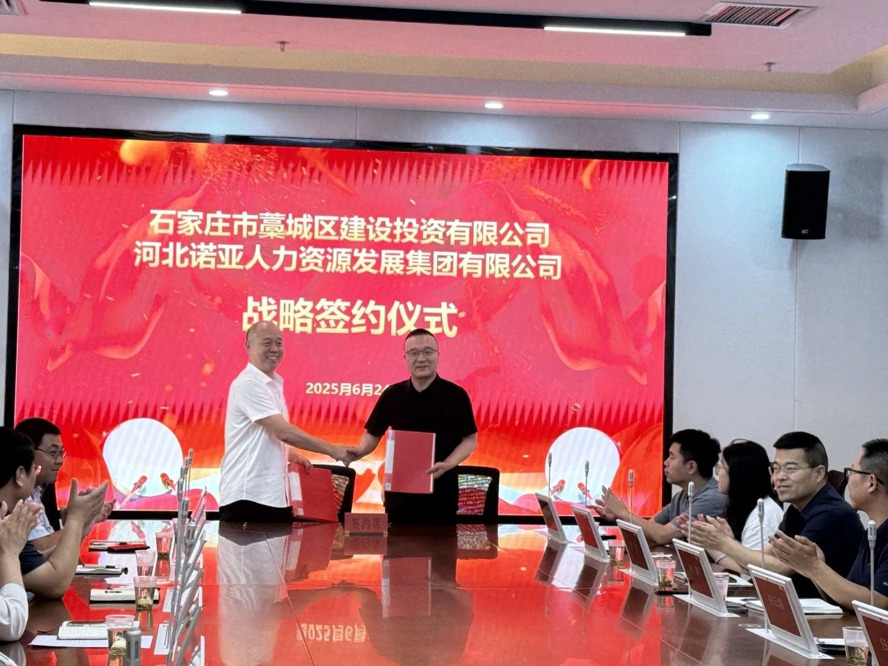 1753864024433713.jpg 1eb6eca3c395a3a9a58997d16e866f67.jpg